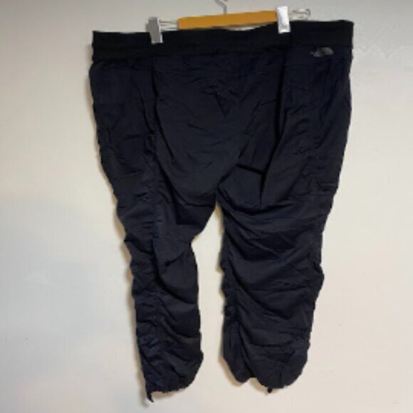 The North Face Women's Black Ruched Cropped Jogger Pants Size XXL/TTG - Picture 9 of 10